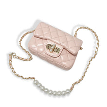 Load image into Gallery viewer, B1336 &amp; B1337  Pearl Closure Quilted Purse (6 Colors)
